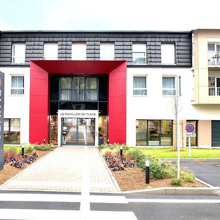 Aparthotel Domitys Le Pavillon De Diane Thionville Exterior foto