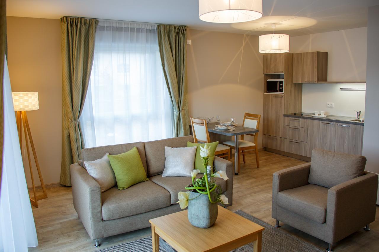 Aparthotel Domitys Le Pavillon De Diane Thionville Exterior foto